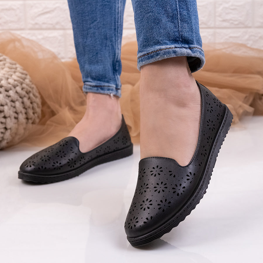 Дамски обувки Avona - Black